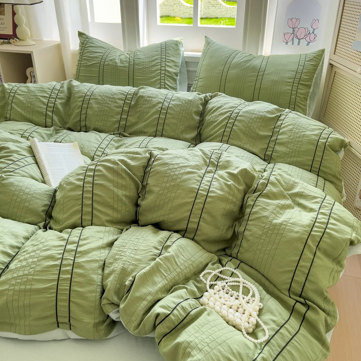 3pcs Matcha Green Striped Duvet Cover Set (1 Duvet Cover + 2 Pillowcases, No Comforter or Pillow Inserts Included)