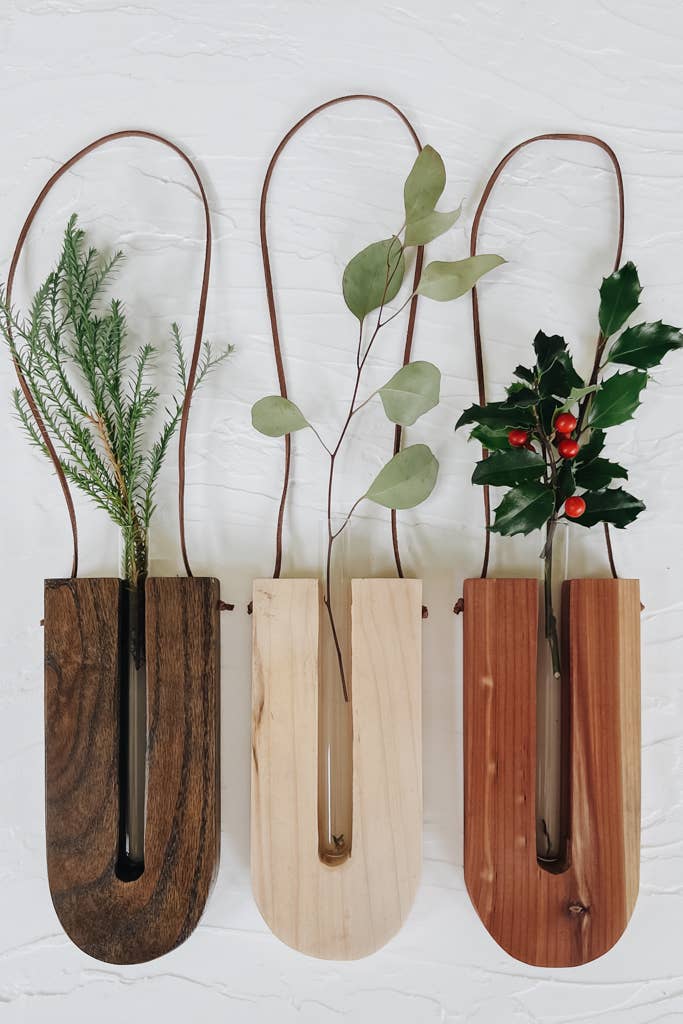 Blossom Hanging - Cedar