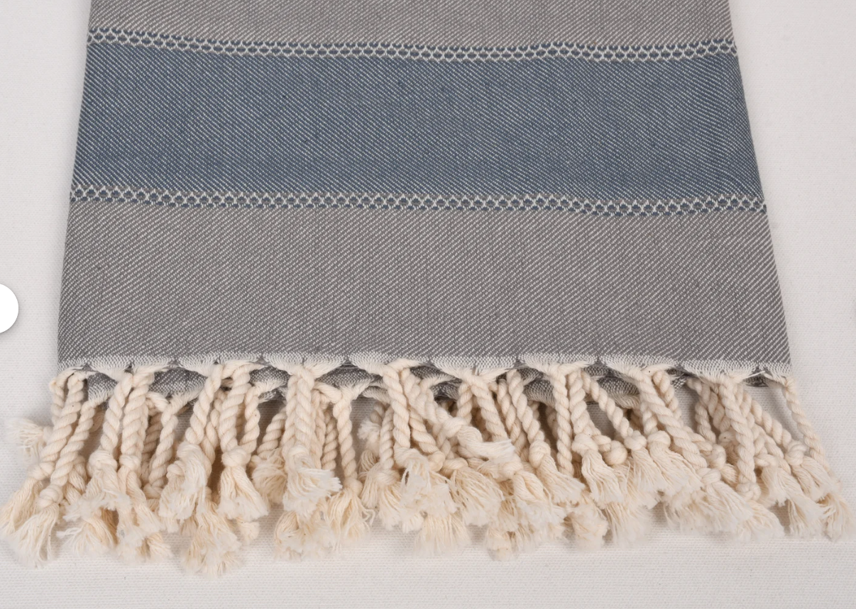 Aras Throw Blanket/Towel