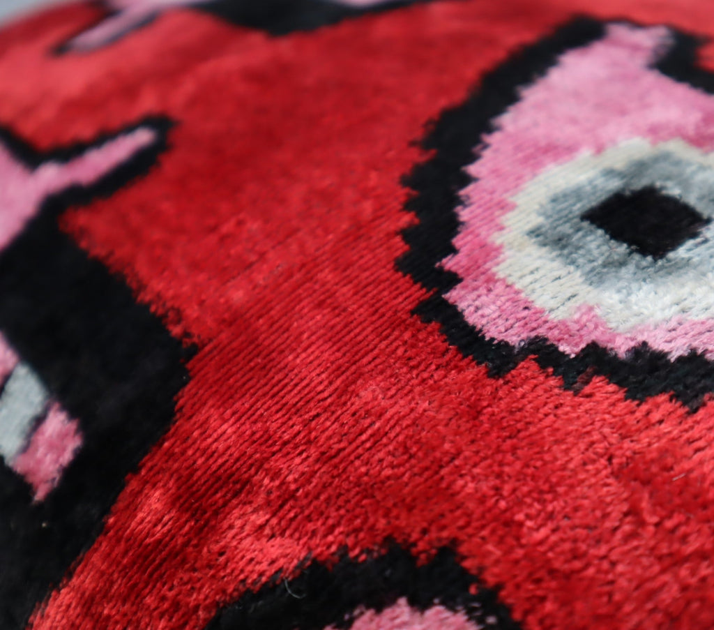 Canvello Luxury Decorative Red Pink Black Throw Pillow | 16 x 24 in (40 x 60 cm)