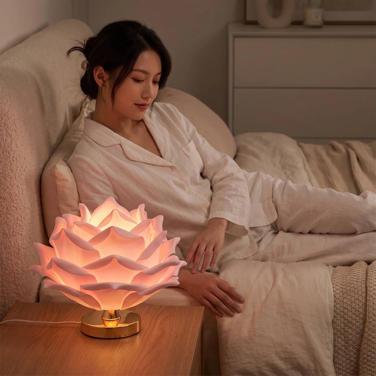 Rose Table Lamp Corded Rose Lamp Sculptural Warm Light for Bedroom, Reading Corner