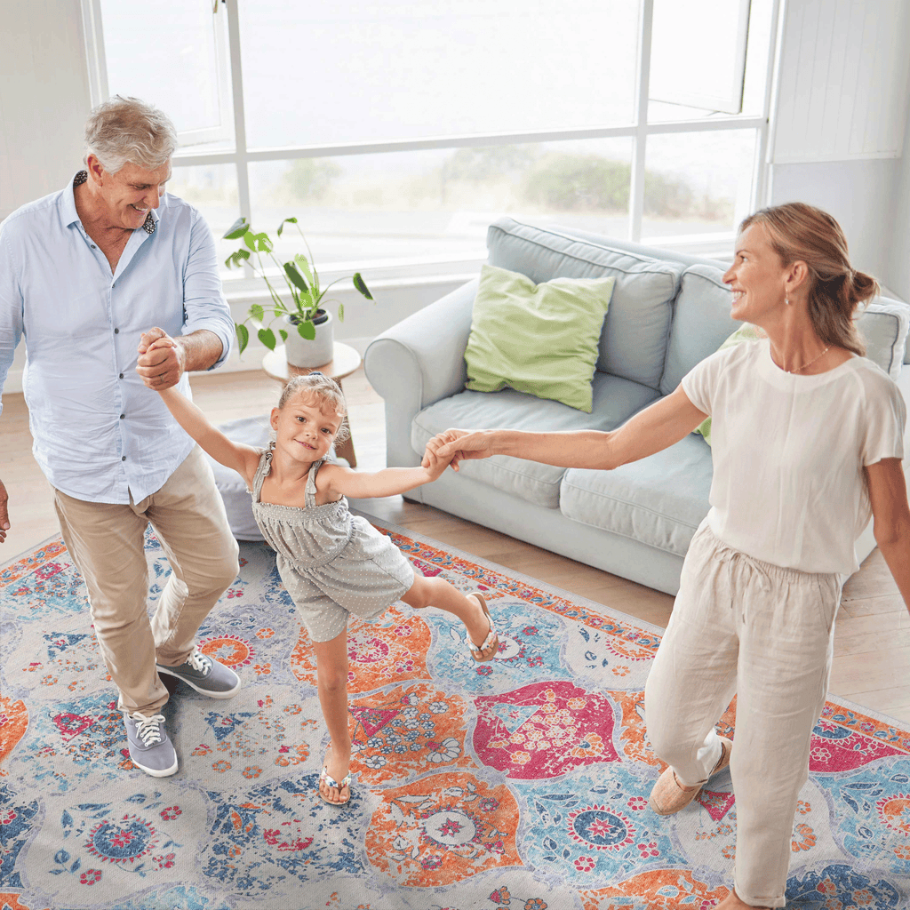 Naar Maval Collection Cream Oriental Washable Area Rug