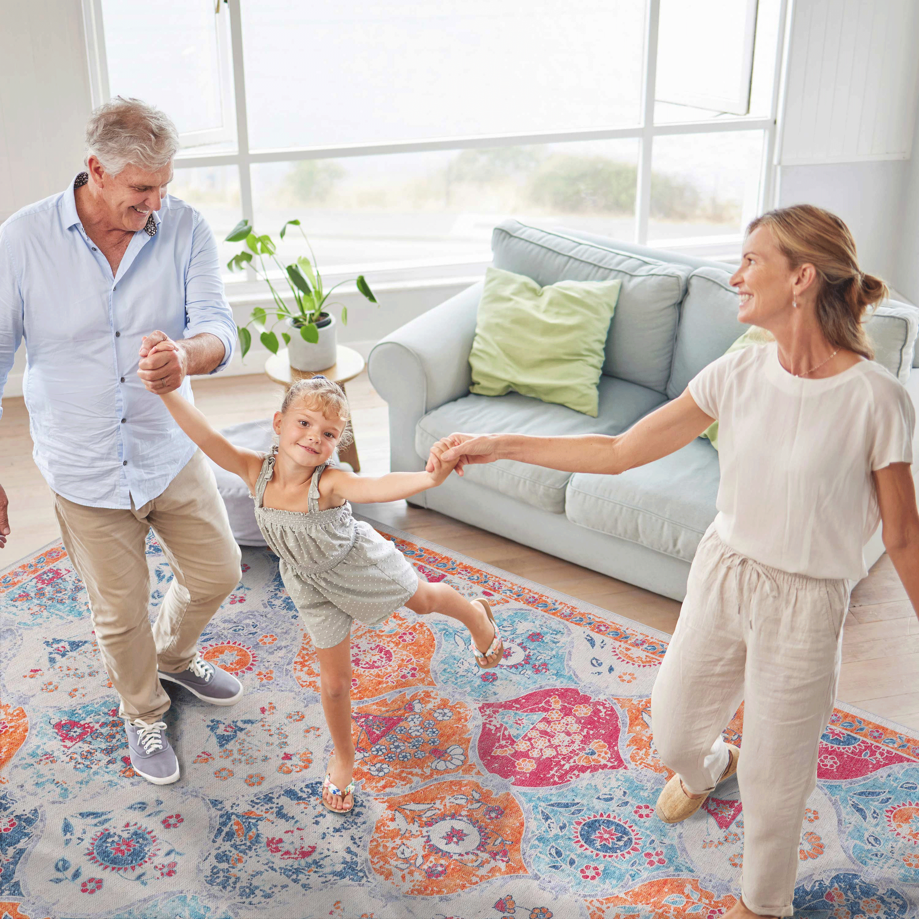 Naar Maval Collection Cream Oriental Washable Area Rug