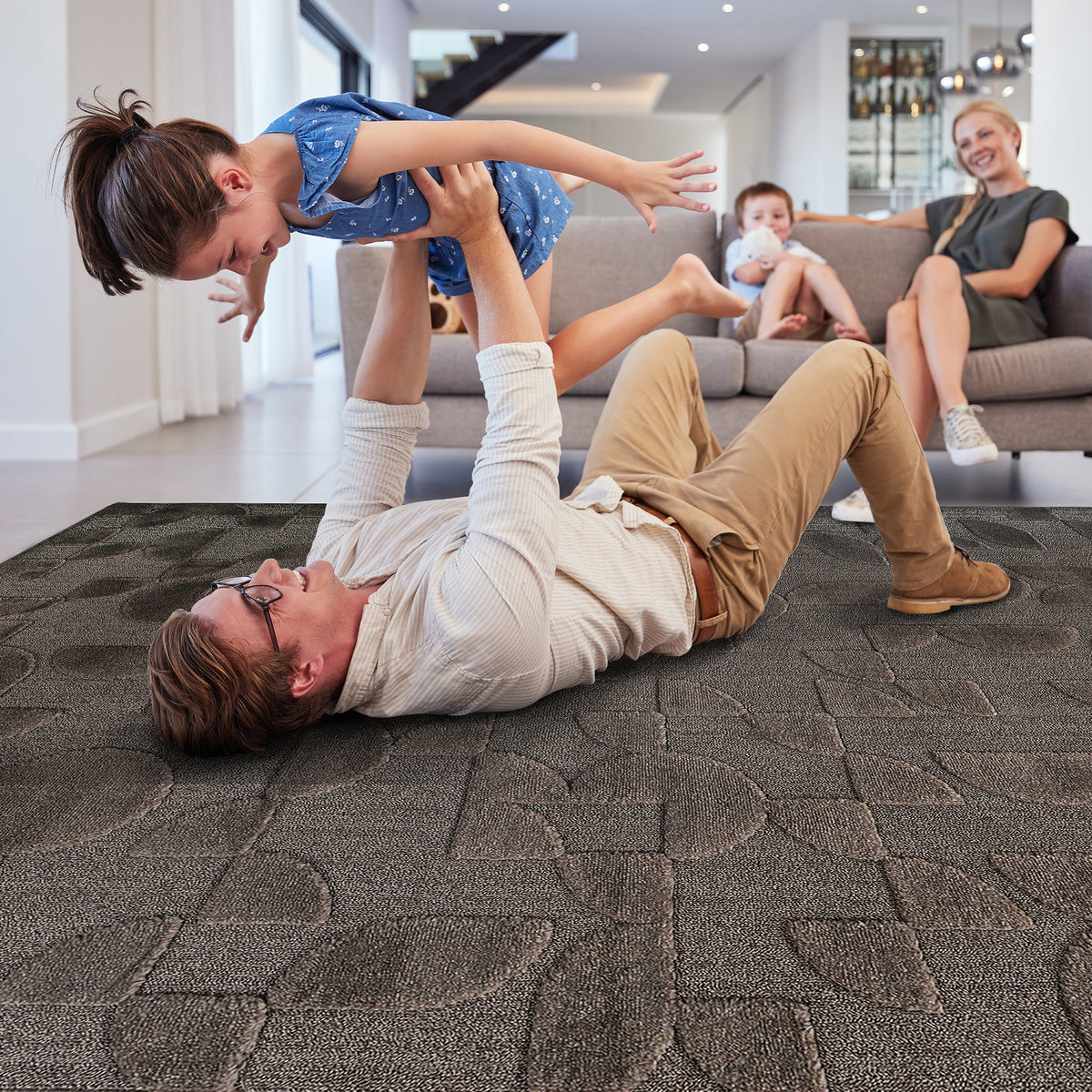 Naar Step Collection Brown Geometric Area Rug
