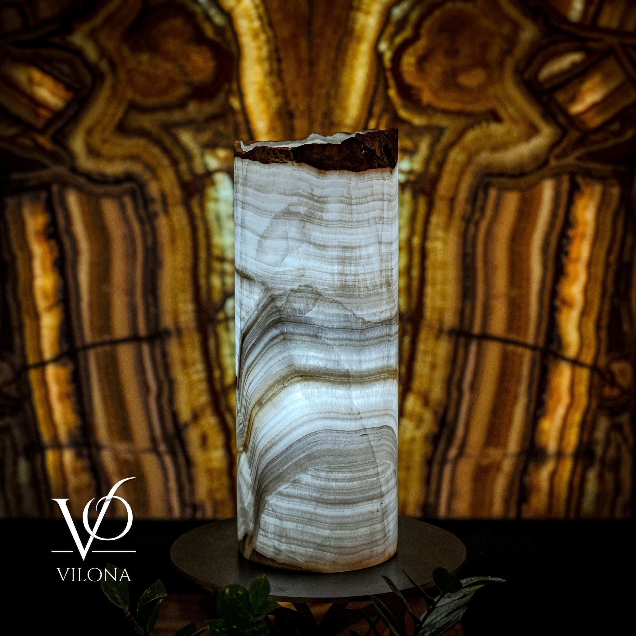Ice Onyx Table Lamp (Live Edge #4)