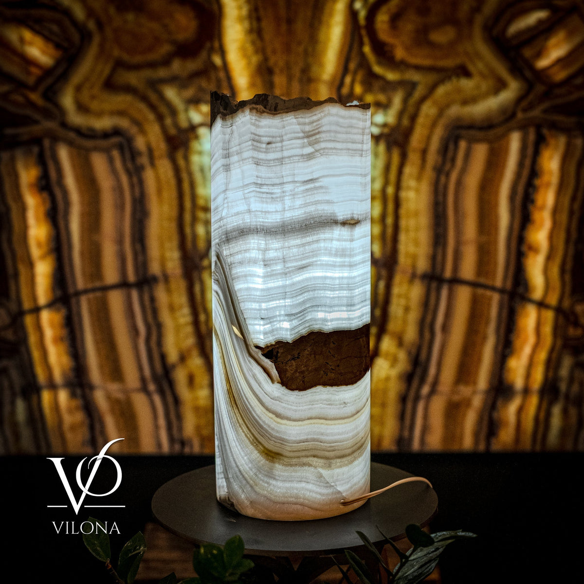 Ice Onyx Table Lamp (Live Edge #4)